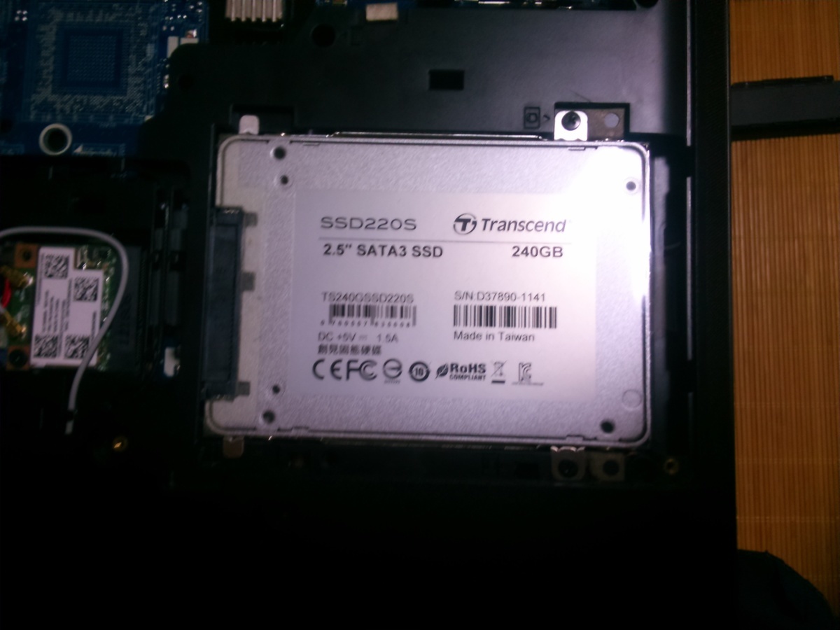 Lenovo ThinkPad Edge E530 CPU交換及びSSDへ換装｜パソコン修理山口 