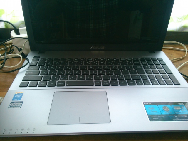 新品???? ASUS X550L