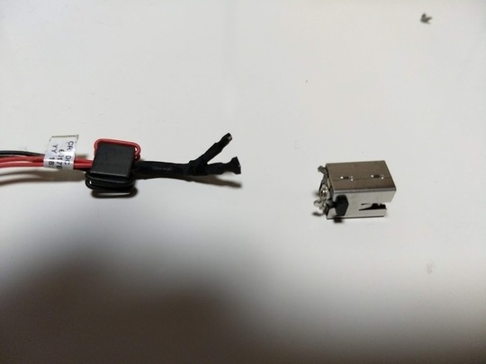 Toshiba dynabook T554/45KR 落下によるDCジャック内断線修復及びリカバリ・データ移行作業｜パソコン修理山口