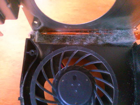 冷却ファン清掃前｜パソコン修理山口