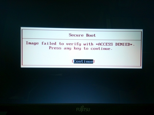 Fujitsu LIFEBOOK AH32/M｜Windows10アップグレード失敗｜UEFI画面｜パソコン修理山口