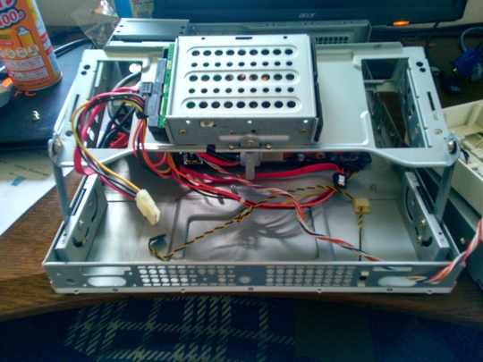 HDD交換｜分解状況｜パソコン修理山口