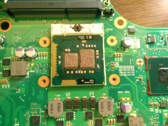 CPUグリス再塗布｜パソコン修理山口